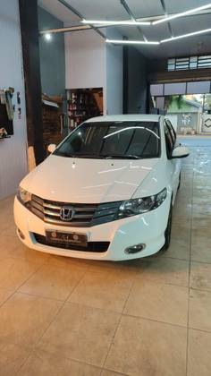 HONDA CITY 1.5 LX 16V FLEX 4P AUTOMÁTICO HONDA CITY 1.5 LX 16V FLEX 4P AUTOMÁTICO